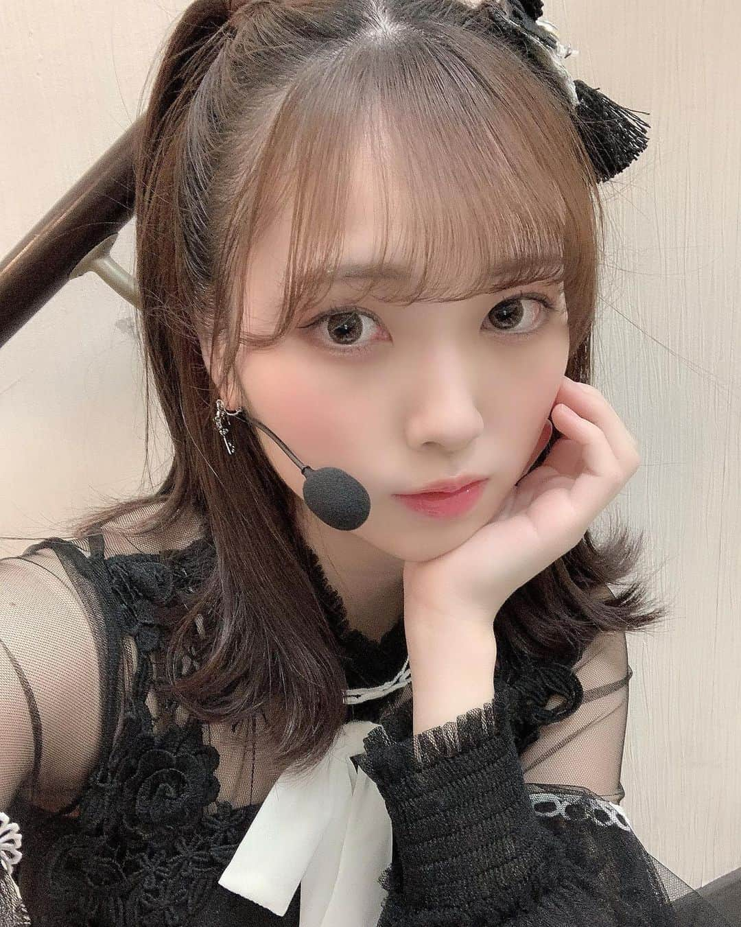 山内祐奈さんのインスタグラム写真 - (山内祐奈Instagram)「😶😶😮 #🐱 #🎤 #🪄♡  #ゆなすたぐらむ❤︎」12月28日 19時56分 - yuna_hkt48