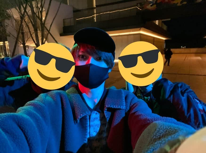 そらびびのインスタグラム：「3人でお出かけした (アマルとまぜ太)」