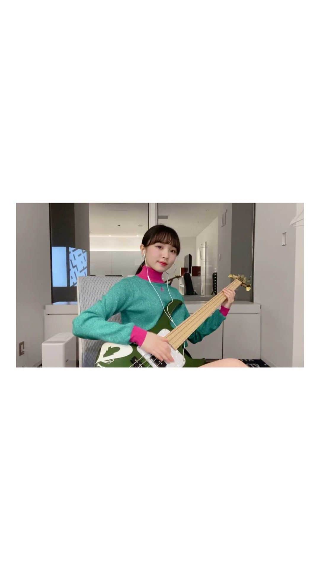 MINAのインスタグラム：「. Title / Meghan Traior 💙 I played the bass😊 リールにも載せるね＾＾」