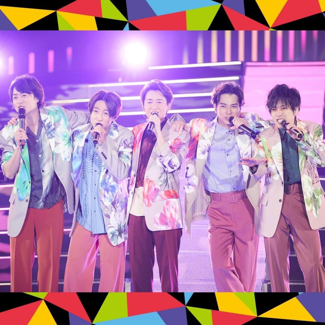 嵐（ARASHI）さんのインスタグラム写真 - (嵐（ARASHI）Instagram)「⁡ 「This is 嵐 LIVE 2020.12.31」のDVD&Blu-rayが本日12月29日(水)に発売されました!!!!! ⁡ The DVD and Blu-ray for the  “#ThisisARASHI LIVE 2020.12.31”is now on sale!!!!! ⁡ 詳細はプロフィール欄のリンクをご確認ください！👀 Link in bio!  #嵐 #ARASHI #Thisis嵐」12月29日 11時00分 - arashi_5_official