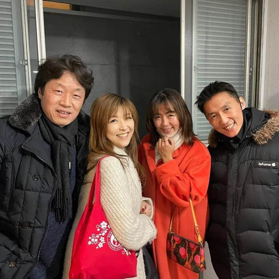 田中律子さんのインスタグラム写真 - (田中律子Instagram)「吉祥寺にある、『肉山』🥩🍷 3階にある個室に潜入して肉を喰らいました🥩予約困難な肉山でこんな肉尽パーティーを開催してくれてありがとうございました🙏  肉山オーナー光山さんと、#田中より木村　と言うハッシュタグ戦争も無事和解を迎えました🤣  #肉山 #肉を喰らう #肉食女子 #お肉大好き #予約の取れないお店 #田中より木村 #もうこれにて終了 #ありがとうございました」12月29日 12時16分 - ri2kotanaka