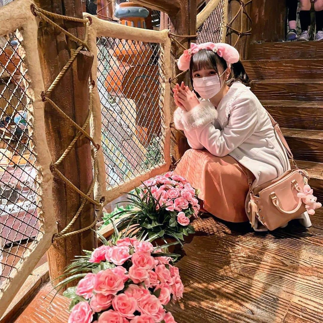 豊嶋花さんのインスタグラム写真 - (豊嶋花Instagram)「#サンリオピューロランド 行ってきました🎠  普段しないファッションとヘアスタイルにも挑戦したよ〜  楽しかった！！😚  #サンリオ #マイメロディ #マイメロ #おさき #豊嶋花」12月29日 12時26分 - hanatoyoshima_official