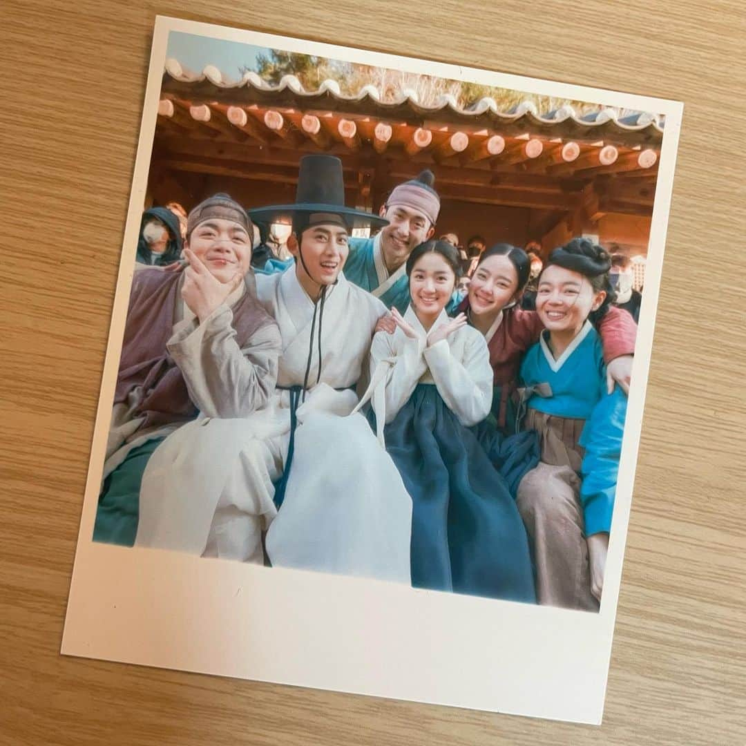 キム・ヘユンのインスタグラム：「조이로 살 수 있어서 정말 많이 행복했고 즐거웠습니다🥰 어사와조이를 사랑해주시고 시청해주신 모든 분들께 진심으로 감사드립니다💘」