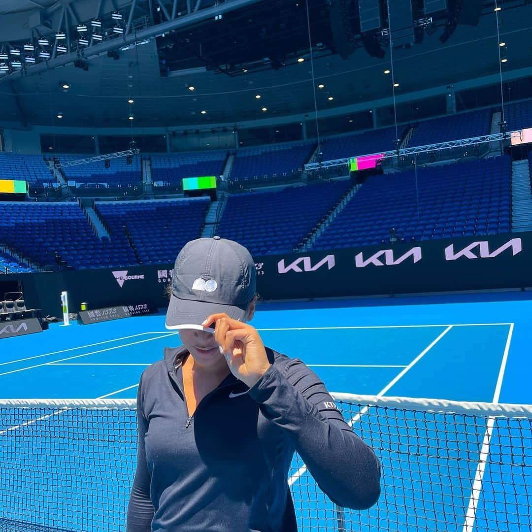 大坂なおみさんのインスタグラム写真 - (大坂なおみInstagram)「🇦🇺🎾☺️✌🏾」12月29日 15時25分 - naomiosaka