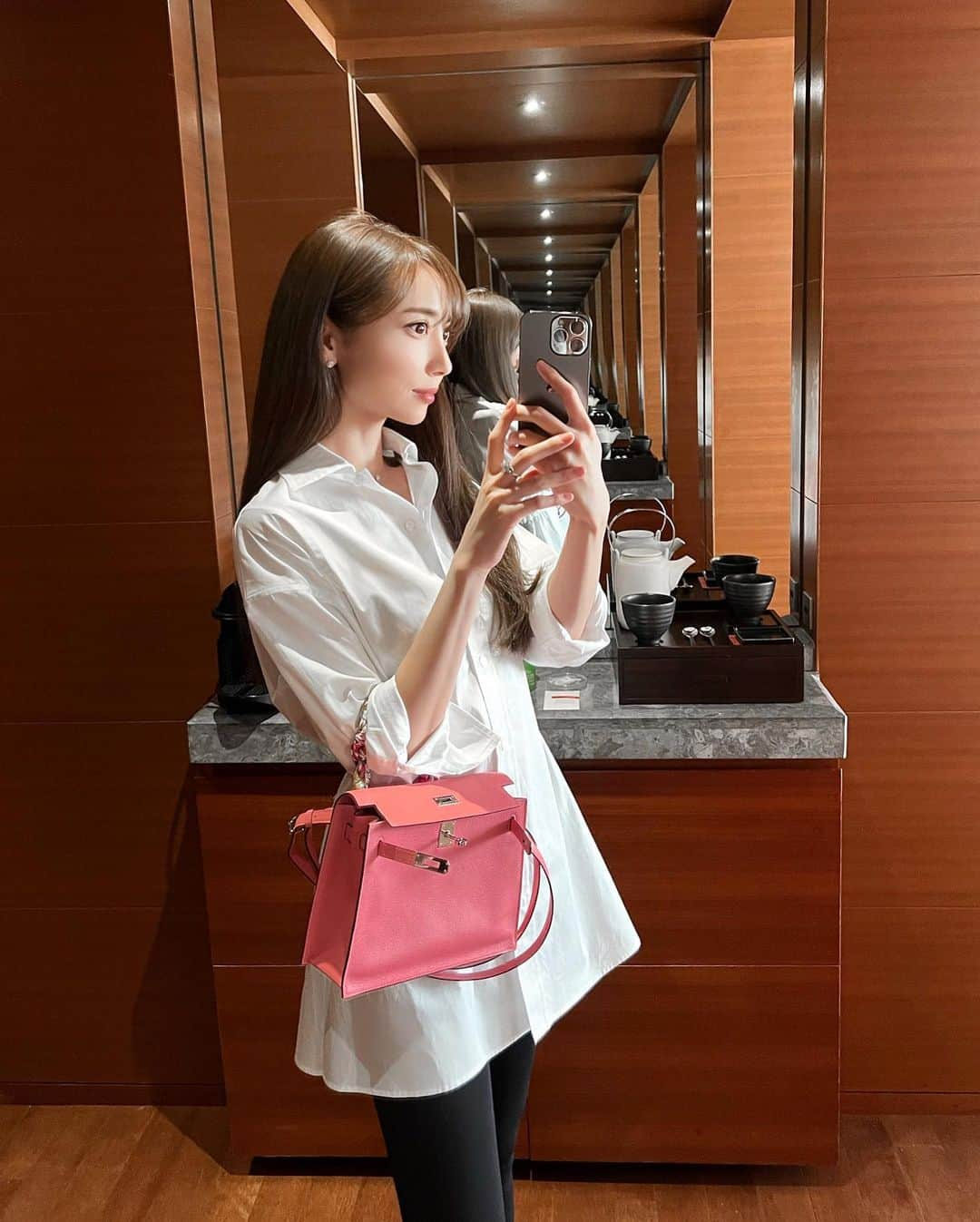 岡部あゆみさんのインスタグラム写真 - (岡部あゆみInstagram)「Outfit.🤍🛋」12月29日 19時19分 - ayumi_okabe