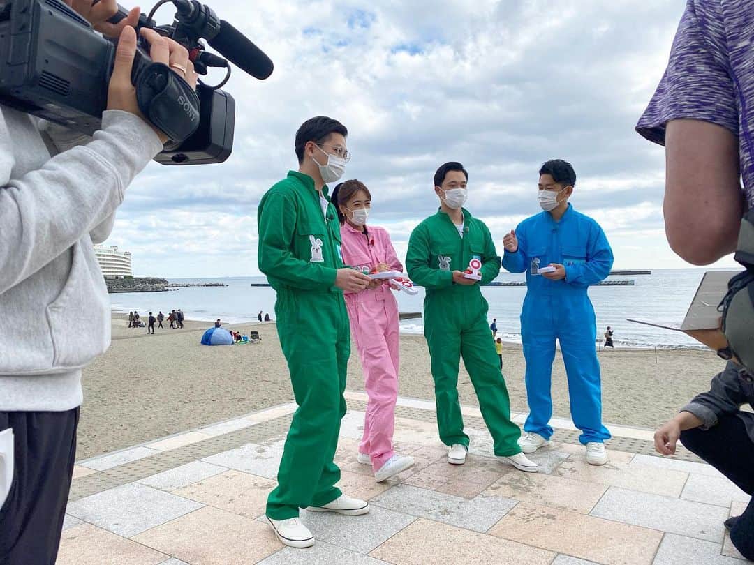 近藤千尋のインスタグラム：「先週金曜ラヴィットで 放送された熱海温泉旅行の オフショット❤️ あー楽しかったなぁ✨✨ 東京ホテイソンのお二人とも もっと仲良くなれて ロケバスでも永遠に喋ってました😇笑 人生初のネタ合わせをしたり 人生初の温泉ロケをしたり♨️笑 朝から全然セクシーじゃないショット 失礼致しました🙇‍♀️笑 見逃した方は無料でTVerで ご覧になれますよー💕📺」
