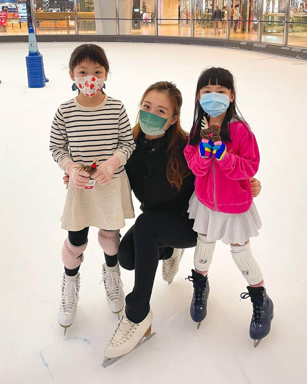 馬曉晴さんのインスタグラム写真 - (馬曉晴Instagram)「⛸These young skaters have worked so hard this past year & I’m one proud coach. Reaching for bigger goals this upcoming season💪🏻加油❤️ #明日之星  #VOI #花樣滑冰 #教練 #運動員 #figureskating #coach #athletes」12月29日 22時02分 - maisyma1999