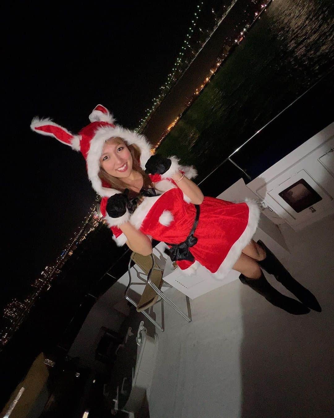 神谷麻美さんのインスタグラム写真 - (神谷麻美Instagram)「まだまだ #クリスマス 気分♥️ 🥰💖🌈💖🦋💖  今日までね🧸🌈❤️‍🔥✨   #みみ ピーン🐇💖✨」12月29日 23時39分 - asamice428