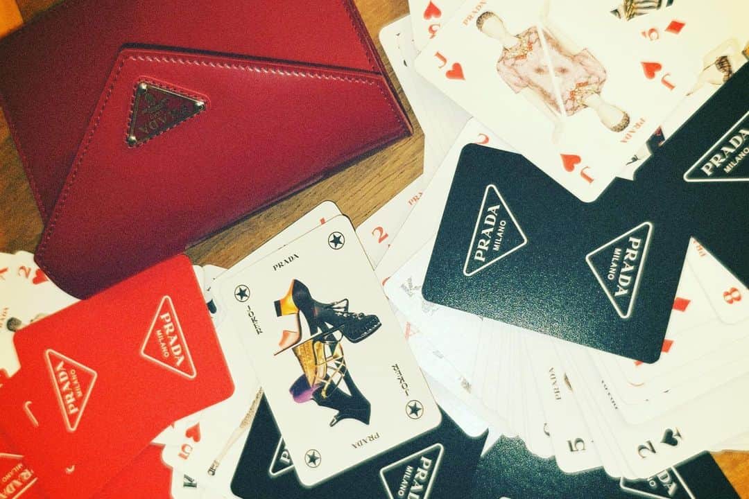 水川あさみのインスタグラム：「♡♧♤♢🃏 @prada」