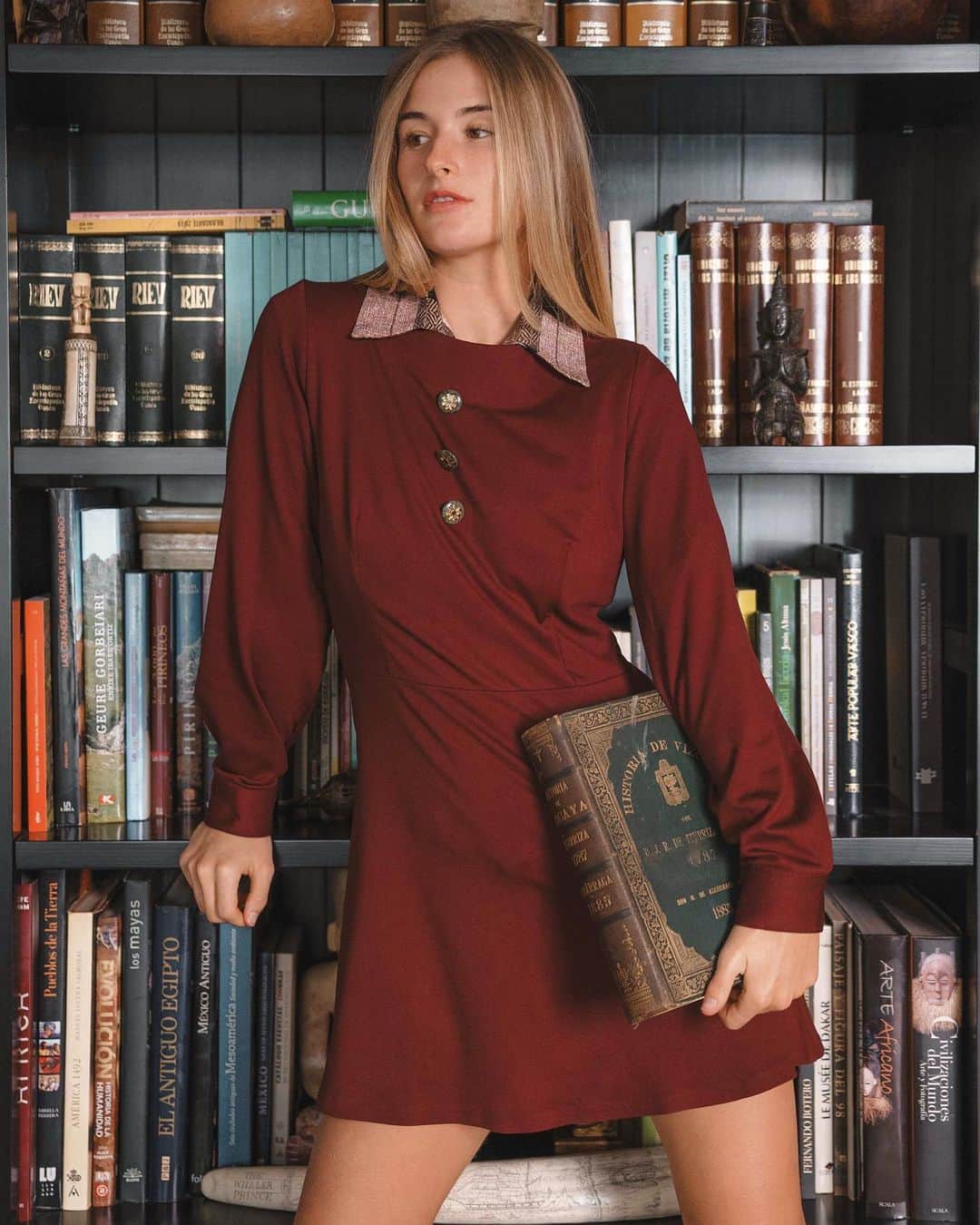 Sophie Wilsonのインスタグラム：「1,2,3,4? 📚💃🏼👼🏼」