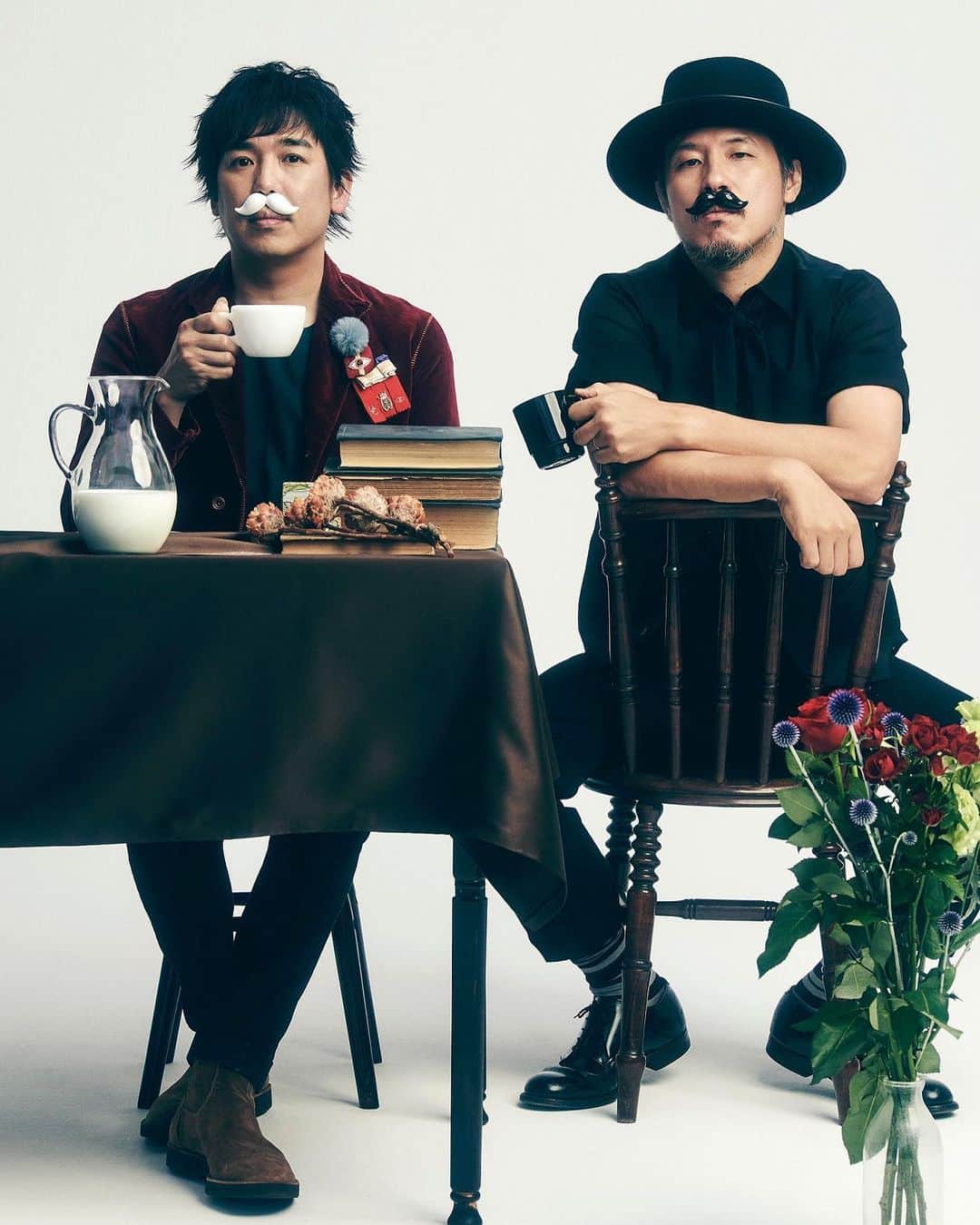 のインスタグラム：「. ／ 📢「#鉄オタ道子、2万キロ」🚃 OP＆ED曲本日解禁🎉 ＼  続いてエンディングテーマをご紹介👏  ♪ED曲 #スキマスイッチ 『されど愛しき人生』  明日午後11時からひかりTV、Paraviにて第1話先行配信、1月7日深夜0時52分から地上波で放送です。ぜひご覧ください✨  #玉城ティナ #栗原類 #六角精児」