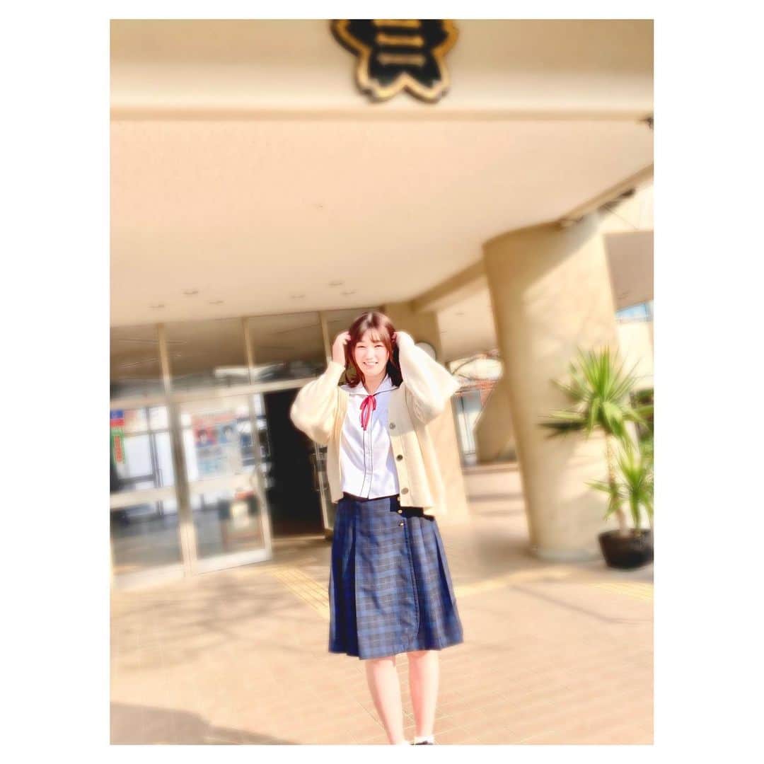 西原さつき（さつきぽん）のインスタグラム：「* ⁡ ちょっと遅くなってしまったのですが… 大阪市にある三国中学校さんへ行ってきました🌟 ⁡ すっっごく楽しかった😂✨ みんな明るくてフランクで、こんなに楽しみながら話してて大丈夫かなぁ…って思いながらはしゃいでいました🥰 みんな、本当にありがとう〜✨ ⁡ #三国中学校」