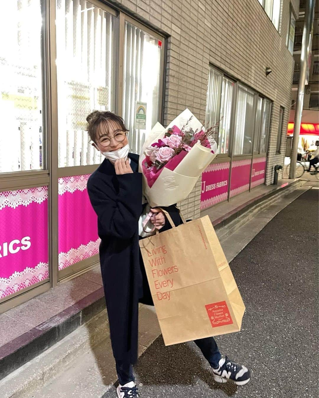 鈴木奈々さんのインスタグラム写真 - (鈴木奈々Instagram)「皆さんは仕事納めしましたか？ 私は先日無事に仕事納めしました♡ 今年も一年ありがとうございました！ 今年は自分の中で色々ありました。 辛かった事も必ず意味がある！ 苦しい時こそ成長するチャンス！ 生命力を高めるぞー♡♡♡ 心の健康、身体の健康が本当に大切だと、 改めて感じた一年でした！ 何事にも感謝して生きていきたいです！ いつも応援してくれて支えてくれてる皆さん、 本当に本当にありがとうございます！ 来年もよろしくお願いします♡♡♡ #仕事納めました」12月30日 21時58分 - nana_suzuki79