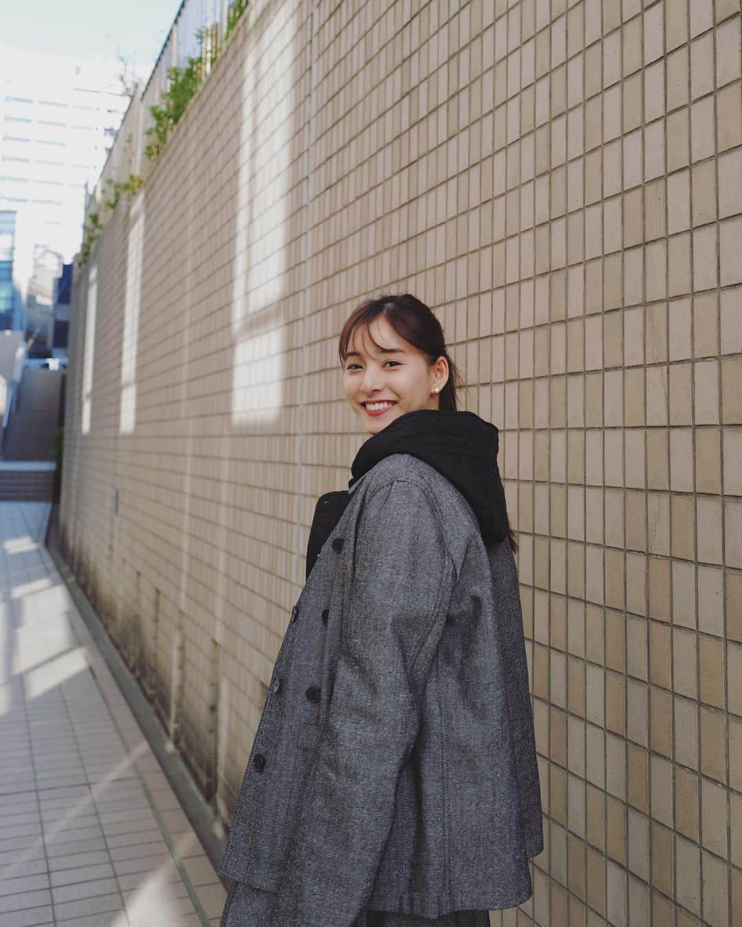 新木優子さんのインスタグラム写真 - (新木優子Instagram)「私服 jacket : @dior  skirt : @dior  knit : @dior  boots : @alexandermcqueen  bag : @dior   lip : @diorbeauty  ルージュディオール アイコンベルベット720」12月30日 22時09分 - yuuuuukko_