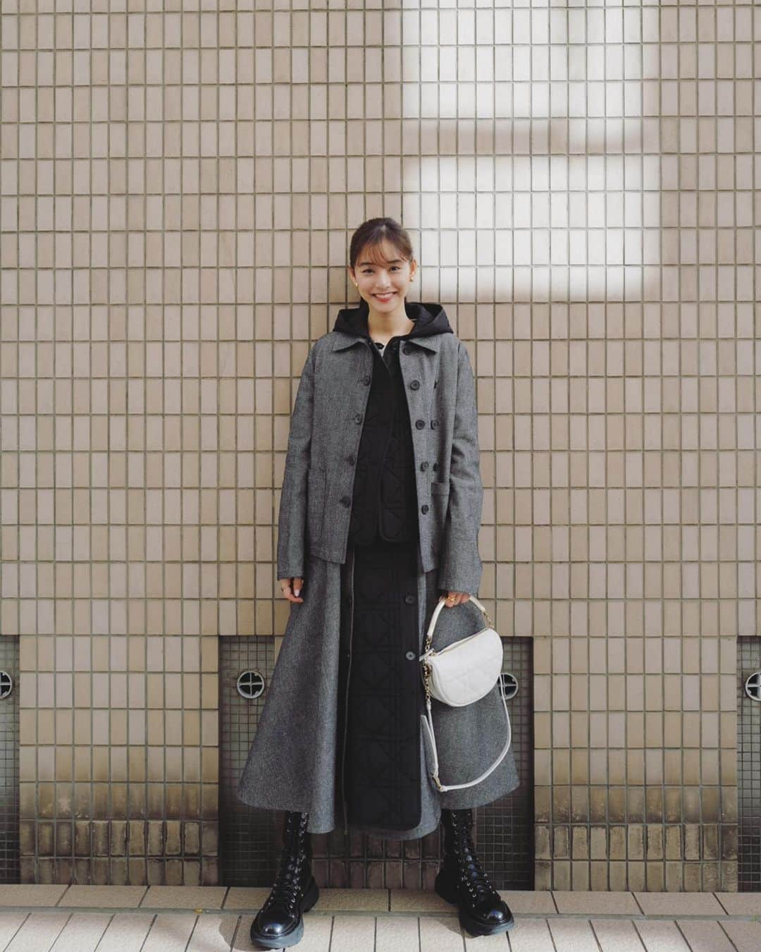 新木優子さんのインスタグラム写真 - (新木優子Instagram)「私服 jacket : @dior  skirt : @dior  knit : @dior  boots : @alexandermcqueen  bag : @dior   lip : @diorbeauty  ルージュディオール アイコンベルベット720」12月30日 22時09分 - yuuuuukko_