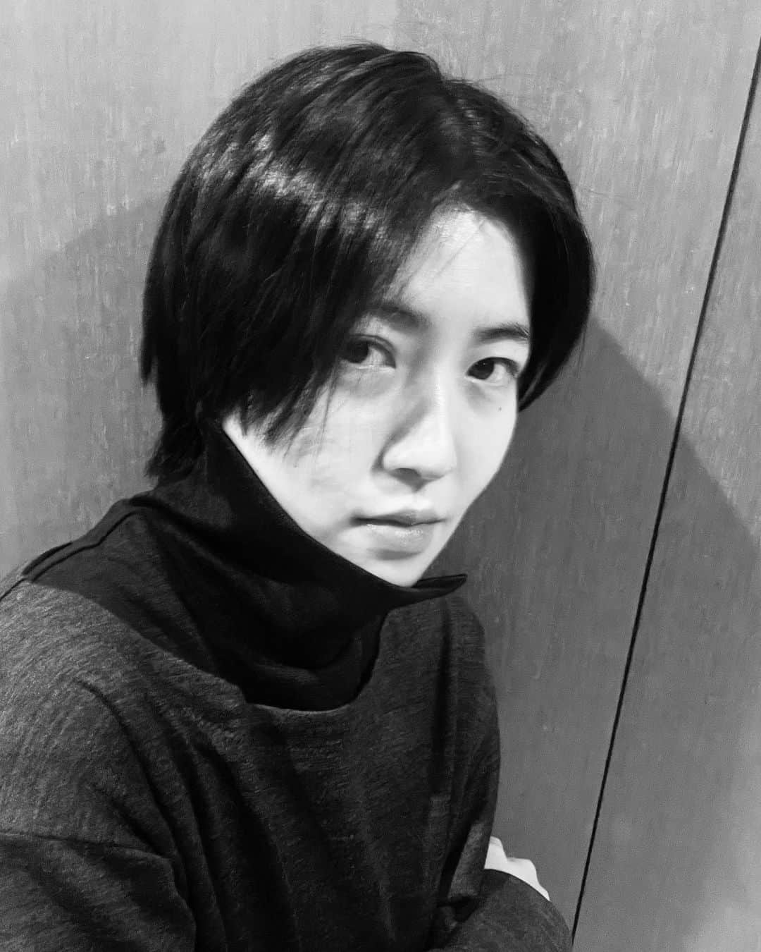 シム・ウンギョンのインスタグラム：「2022카운트다운 시-작 2022カウントダウンスタート」