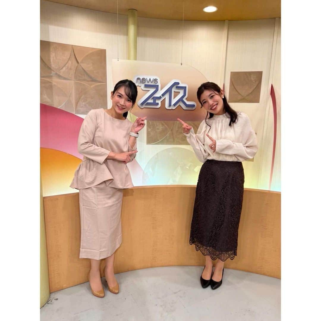 梅山茜さんのインスタグラム写真 - (梅山茜Instagram)「. ＊年末特番🎤🎥＊ . KBS京都の「newsフェイス」 先日無事、年末拡大版を終えました〜🧡 今年の4月からキャスターを担当させて頂いていて こうやって特番も担当させて頂けて すごく嬉しかったです☺️ 久しぶりにロケも行けて楽しかった！！！ オススメ寅スポットも紹介しましたよ🐯 そして何よりも！振り返りVTRの中で 私のnewsフェイス初日の様子も流して頂いて！ 本番で初めて見てびっくり！！！！ KBSのみなさんの愛を感じました…💗 また初回から先日の特番も本当に おんぶに抱っこでお世話になってる海平さん🥺 普段は曜日違いなので中々ご一緒できないですが こうやって特番では一緒にお仕事できるので すごく嬉しかったです🥰🥰 いつもありがとうございます🙏🏻💗 来年のnewsフェイス初回の放送は1月5日で 私の担当は1月6日(木)です🙋🏻‍♀️ 来年もぜひご覧くださいっ🐯🐮🎈 . #フリーアナウンサー#アナウンサー#女子アナ#局アナ#リポーター#キャスター#生放送#特番#勝林寺#京都#寅年#京都#京都放送#仕事納め#パワースポット#KBS#KBS京都」12月30日 13時51分 - umeyama_akane