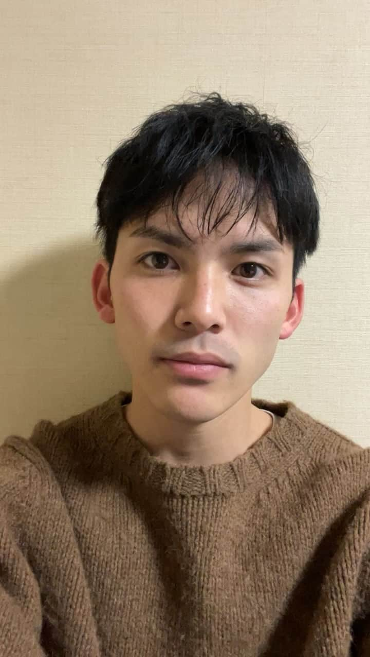 川口太一のインスタグラム：「みんなのコメント答えました！I answered questions from people who were watching my IG live in Japanese and English!」