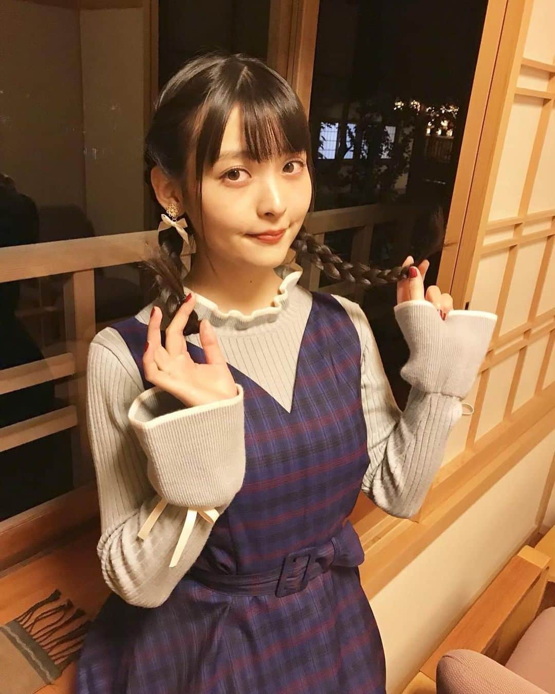 上坂すみれさんのインスタグラム写真 - (上坂すみれInstagram)「インスタグラムのフォロワー同志が45万人に！ありがとうございます！！ UESAKA JAPAN!のいろいろお写真&動画ですにゃん  #上坂すみれ」12月30日 18時24分 - uesaka_sumire