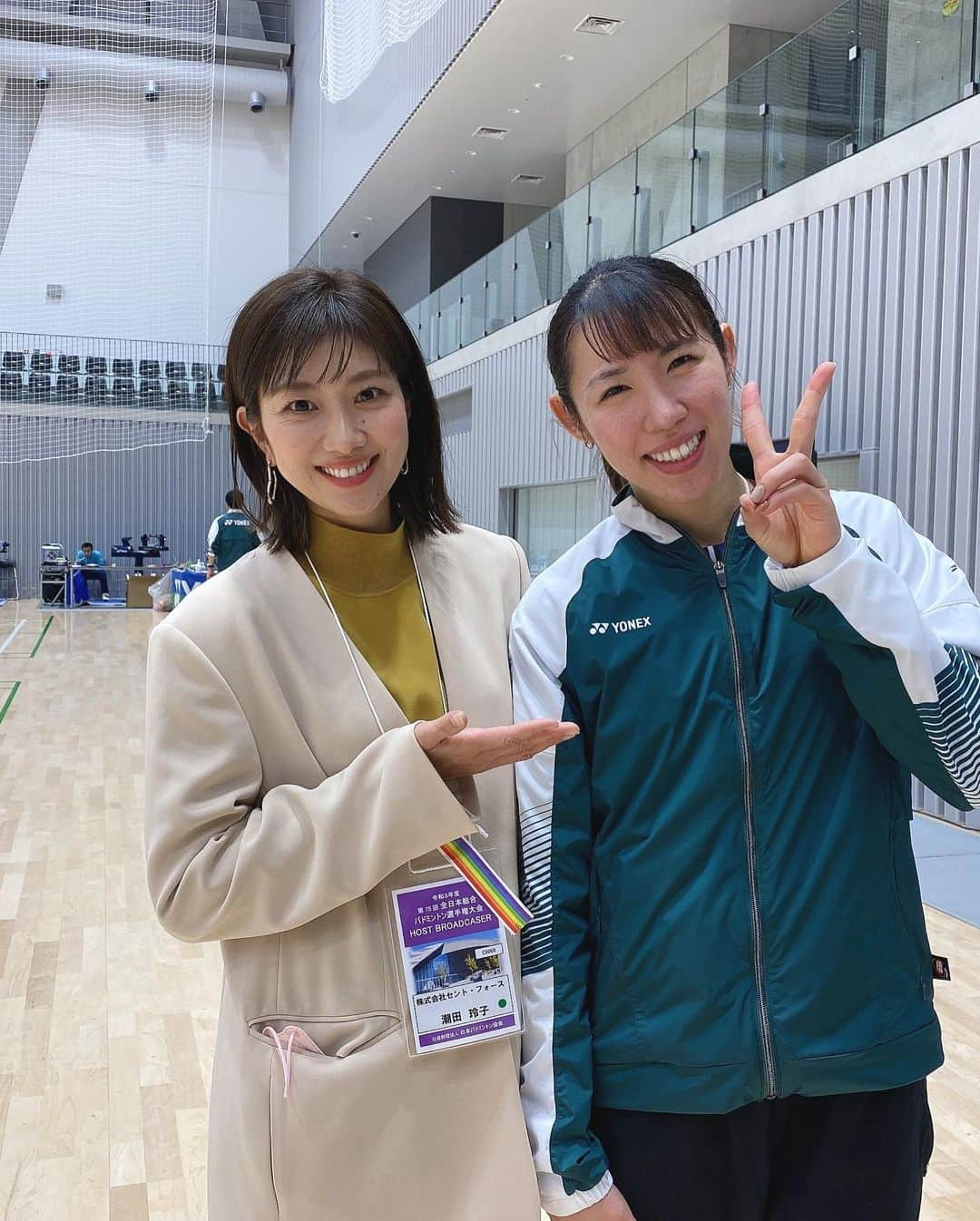 佐藤冴香さんのインスタグラム写真 - (佐藤冴香Instagram)「最後の全日本総合の結果は3位でした!! 試合してくれたみんなありがとう☺️ この大会に14回出場して、その間に沢山のことがありました。苦しいことも多かったけど、勝った時の喜びがあるから厳しい練習も歯を食いしばって頑張れました。共に切磋琢磨できる仲間にも出会えました。そしてこんな私を応援して下さったファンの方も本当に感謝しかないです。本当にありがとうございます‼︎ 個人戦は今大会で最後ですが、団体戦はまだあるので引き続きヨネックスの応援宜しくお願いします🙇‍♀️ そしてずっと共に戦ってきた奥原と最後に対戦できたこと嬉しかったよ😊 いつもワクワクする試合をありがとう。 楽しかった✨優勝おめでとう🎊 #全日本総合#ヨネックス#バドミントン#奥原希望#佐藤冴香 #感謝」12月30日 19時21分 - sayaka3329