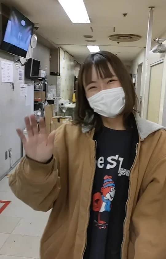バイク川崎バイクのインスタグラム：「バリ！ 今年もお世話なりました！ バイクマネージャー！  #BKB #よいお年を」