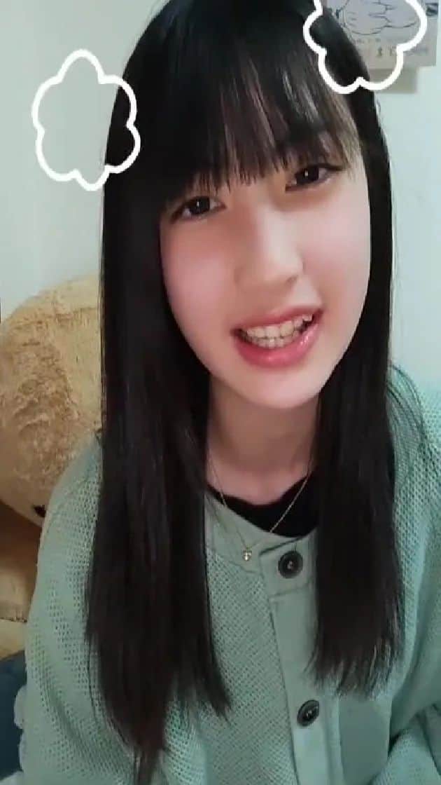 岩脇瑠菜（るなっち）のインスタグラム：「プレゼントいつもありがとうございます😊 届いたよ配信です❤️」