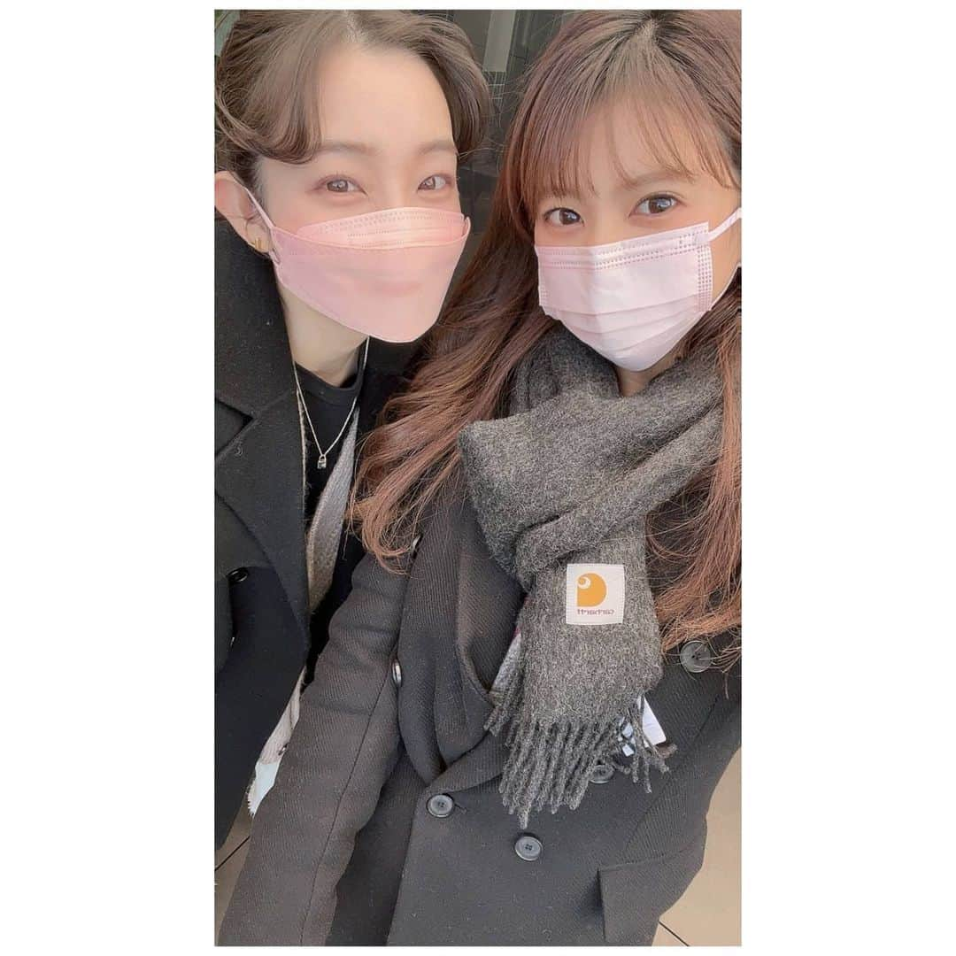 足立梨花さんのインスタグラム写真 - (足立梨花Instagram)「りかりま納め😌💛  今年も毎日連絡とって なんかあるとすぐ会って 西崎家の住人みたいにお邪魔し 最後の最後まで楽しませていただきました。  2021年ラストは 西崎家と足立家でご飯😂 そして初詣行くからすぐ会うね笑  いつもありがとう🎉 あなたは心の支えです！  #りかりま #西崎莉麻 #りまっち #足立梨花 #あだっちぃー #両家の顔合わせ ！？ #www」12月31日 0時41分 - adacchee