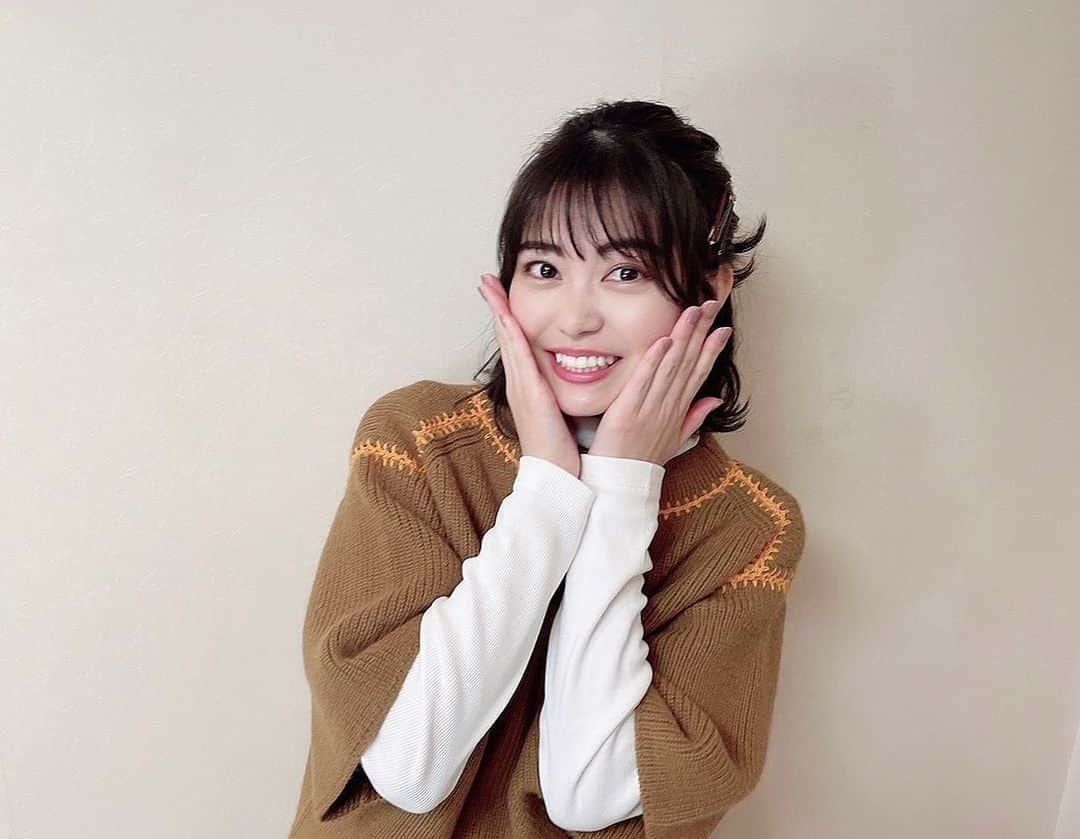 前田亜美のインスタグラム：「. . 2021年は大変な年でもあったし、時代の変わり目の年なのかな〜とも感じました (* ᴗ ᴗ)！  私の2021年は初挑戦する事があったり、縁に恵まれた年でした( ◜ᴗ◝)  ドラマ撮影や、宇宙のお仕事、所さんお届けモノです！でロケの経験をさせて頂いたり、ロードバイクで山登りをしたり…大好きなディズニーのお仕事もできて  本当に幸せいっぱい！！💓  久しぶりに人に会えたり出会いにも恵まれました！🤝  10年前に一緒にお仕事したスタッフさんと再会したり… たくさんの縁に恵まれたなあ…(˶ˊᵕˋ˵)  移り変わりが激しいお仕事ですが、地道に続けていて良かったなと思います😌  これからもより一層頑張りますので、これからも応援よろしくお願いします(* .ˬ.)"！  もっと色んな事に挑戦できるよう 健康にも気をつけて 頑張るぞーーーーー！！！！  2022年もよろしくお願いしますお願いします.ᐟ.ᐟ.ᐟ.ᐟ.ᐟ.ᐟ みなさん良いお年を〜〜〜 🐅🐅🐅   #2021年ばいばい」