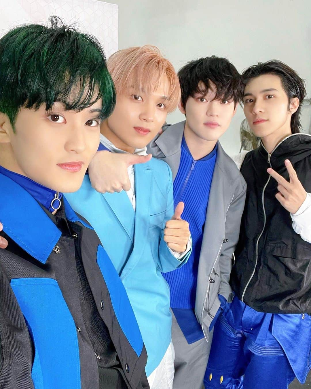 NCTさんのインスタグラム写真 - (NCTInstagram)「🎙🐯🐻🐬🦄🎙  #비글즈 #MARK #HAECHAN #CHENLE #HENDERY #으맠쩡심 #EuMARKJUNGsim #NCT #Universe #NCT_Universe」12月31日 15時29分 - nct