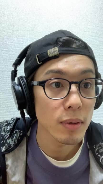 沢城千春のインスタグラム：「1月1日にフワッとインスタライブをしました！皆さんの質問に答えたり、ウィンクしたり、後半では今作ってる『パンティーソング』を一部皆さんに聴いていただきました！ 今後この曲の進展があったらまたインスタライブやります🌈」