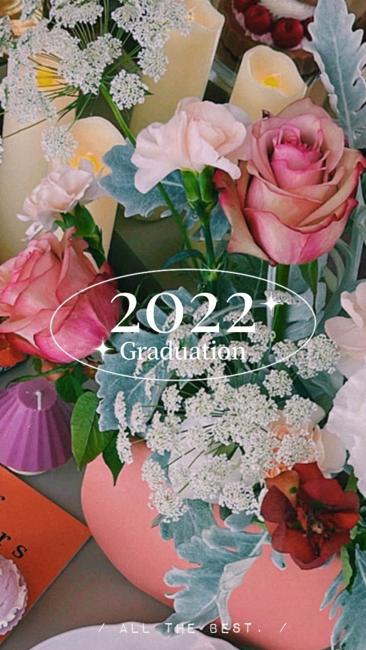 林咖安（Lyla）のインスタグラム：「#2022  想用2021的最後一堂舞蹈課 來勉勵自己今年要過得更充實更精彩💗  保持一顆赤子之心 不要忘記 讓自己最開心的動力是什麼😉 然後讓身邊的人感受到溫暖和幸福❤️  HAPPY NEW YEAR✨  #dancewithus  #happynewyear  #stayhumble」