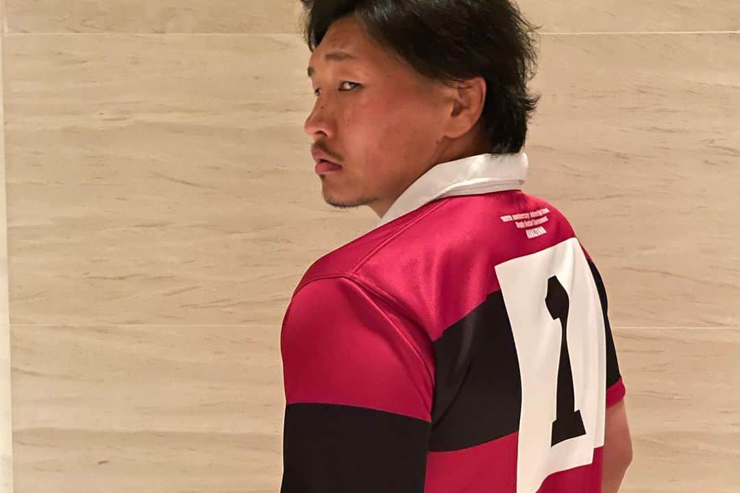 稲垣啓太のインスタグラム：「皆様大晦日如何お過ごしでしょうか？私は試合で闘り合っておりました。  今年も熱い応援を有難う御座いました。また来年力強い姿をお見せできるように気合い入れて年を超えます。来年も宜しくお願い致します。」