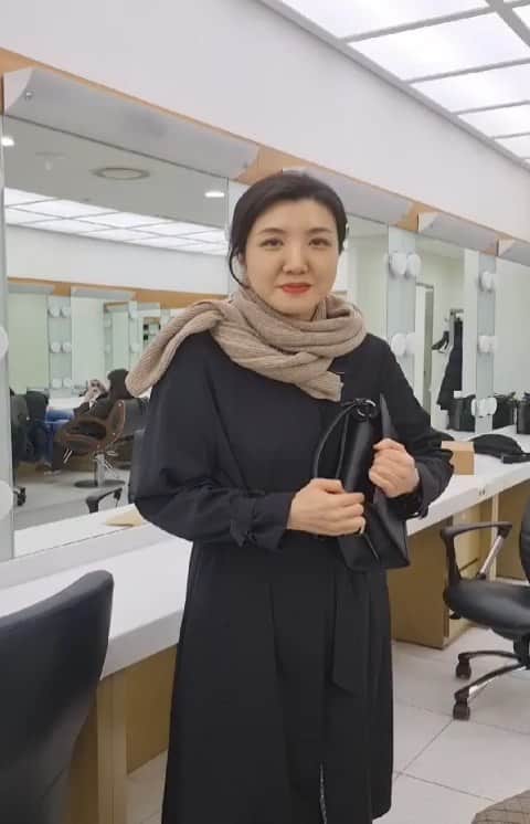 チ・スウォンのインスタグラム：「황금덕흥신소에서 날아온 영상편지 ㅋㅋㅋ #두번째남편 #황금흥신소  #김남이 웃겨죽는줄 알았다고...」