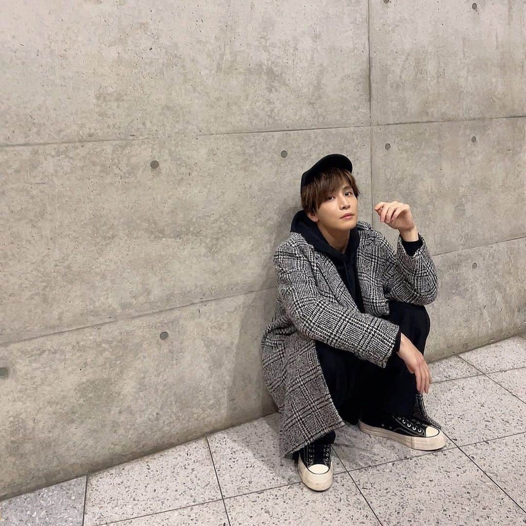 岩田剛典さんのインスタグラム写真 - (岩田剛典Instagram)「皆様良いお年を🎍✨  2021👋🏻」12月31日 20時06分 - takanori_iwata_official