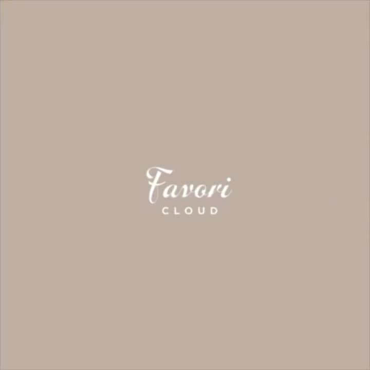 プレ花嫁♡結婚式招待状・席次表専門サイト『ファヴォリ』公式のインスタグラム