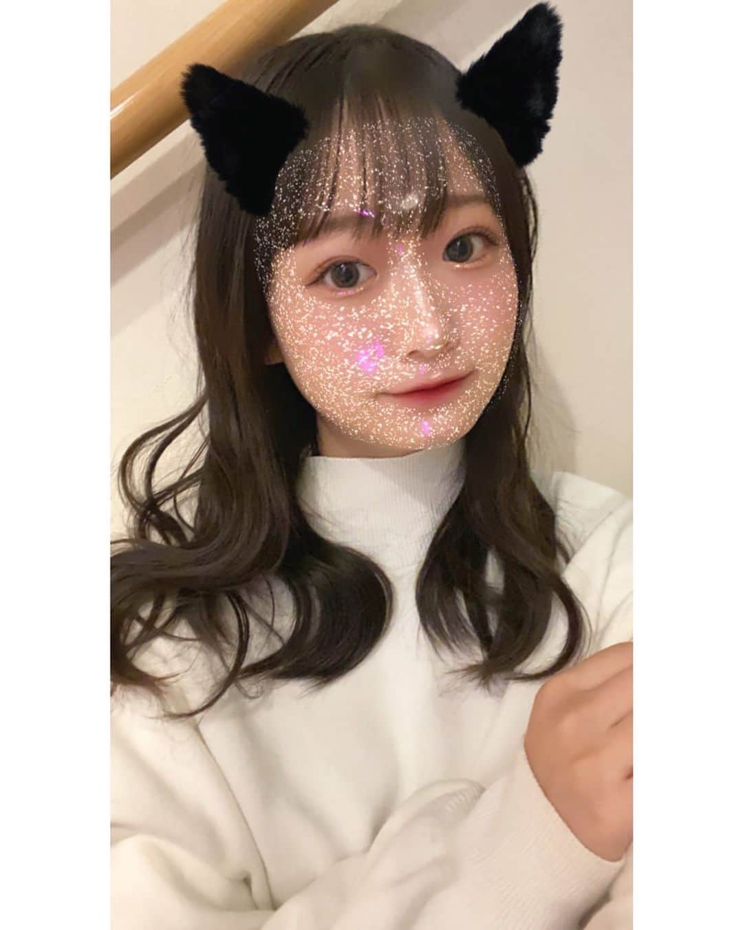 杉本彩寧さんのインスタグラム写真 - (杉本彩寧Instagram)「2021年 ありがとうございました！！🙇🏻‍♀️💖  素敵な経験ができ、充実した1年でした。  初めてのことが沢山で ドキドキワクワクしたり 不慣れなことが多く、悩んだり..様々な感情を感じました。  そして「周りの人に恵まれてるな。幸せ者だな」と感じることが 多い1年でした。 応援してくださる方、ファンの子、家族、友達。 支えてくれる方、大好きな人達がいてくれるお陰で 頑張れた1年でした🌟 本当にありがとうございます！  来年も 私らしく 1日1日を大切に過ごせたらいいな~と思います！  良いお年を！」12月31日 21時49分 - ayane._n