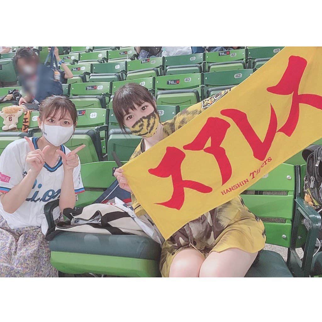 上村彩子さんのインスタグラム写真 - (上村彩子Instagram)「オールスターのときの⚾️✨ わたしにとってオールスターはみんなに会える日でもある💗 野球女士はセリーグファンが多いから ユニ姿野みんなに会えて嬉しい😊 . この日凄く暑かったな〜！！」12月31日 22時01分 - ayako_uem