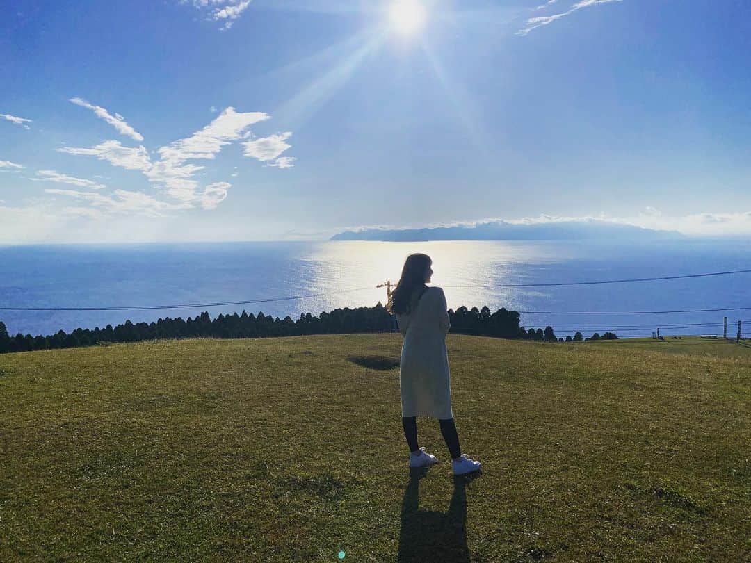 中島遥のインスタグラム：「2021年も、もう終わり🙈 あーっという間の一年でした😆✨  今年も九州旅行に行けたし、30歳を迎えるという節目の年でもあって、充実の一年だった😆✨ 楽しい一年でした🙏✨  来年もより一層良い年になりますように👍！  皆様にとっても良い一年となりますように🙏✨  それでは、良いお年を🙈✨  #2021#大晦日 #良いお年を #宮崎県#絶景#お出かけ#宮崎グルメ#撮影#portrait#ファインダー越しの私の世界#東京カメラ部#カメラ#一眼レフ#フォロー#カメラ女子#自然#follow#japan#いいね#コメント#ありがとうございます」