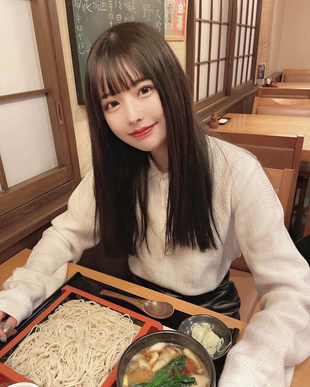 sarimaru(国木田さりまる)のインスタグラム：「2021年、ありがとうございました☺︎  来年はもっともっと活躍したいです💭💙」