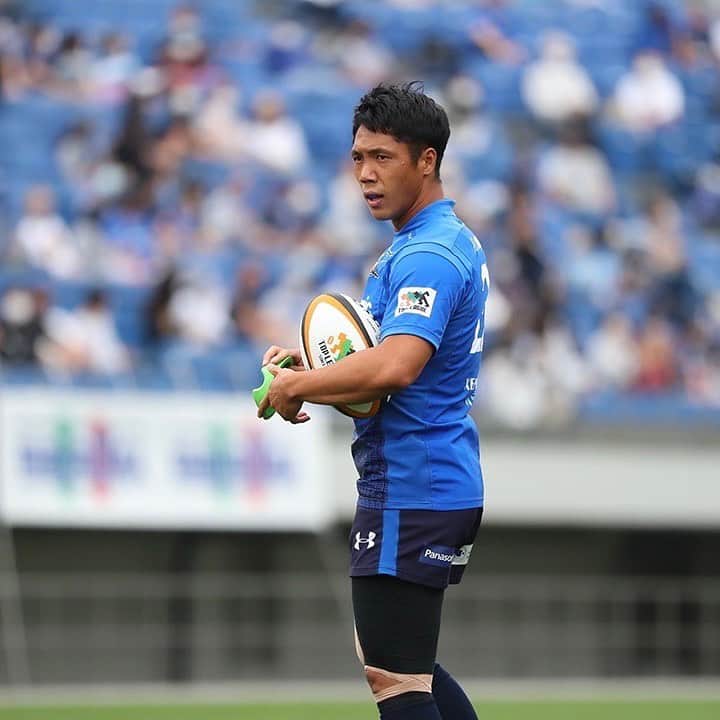 山沢拓也のインスタグラム：「2021✅ 2022も楽しい1年でありますように🙏」