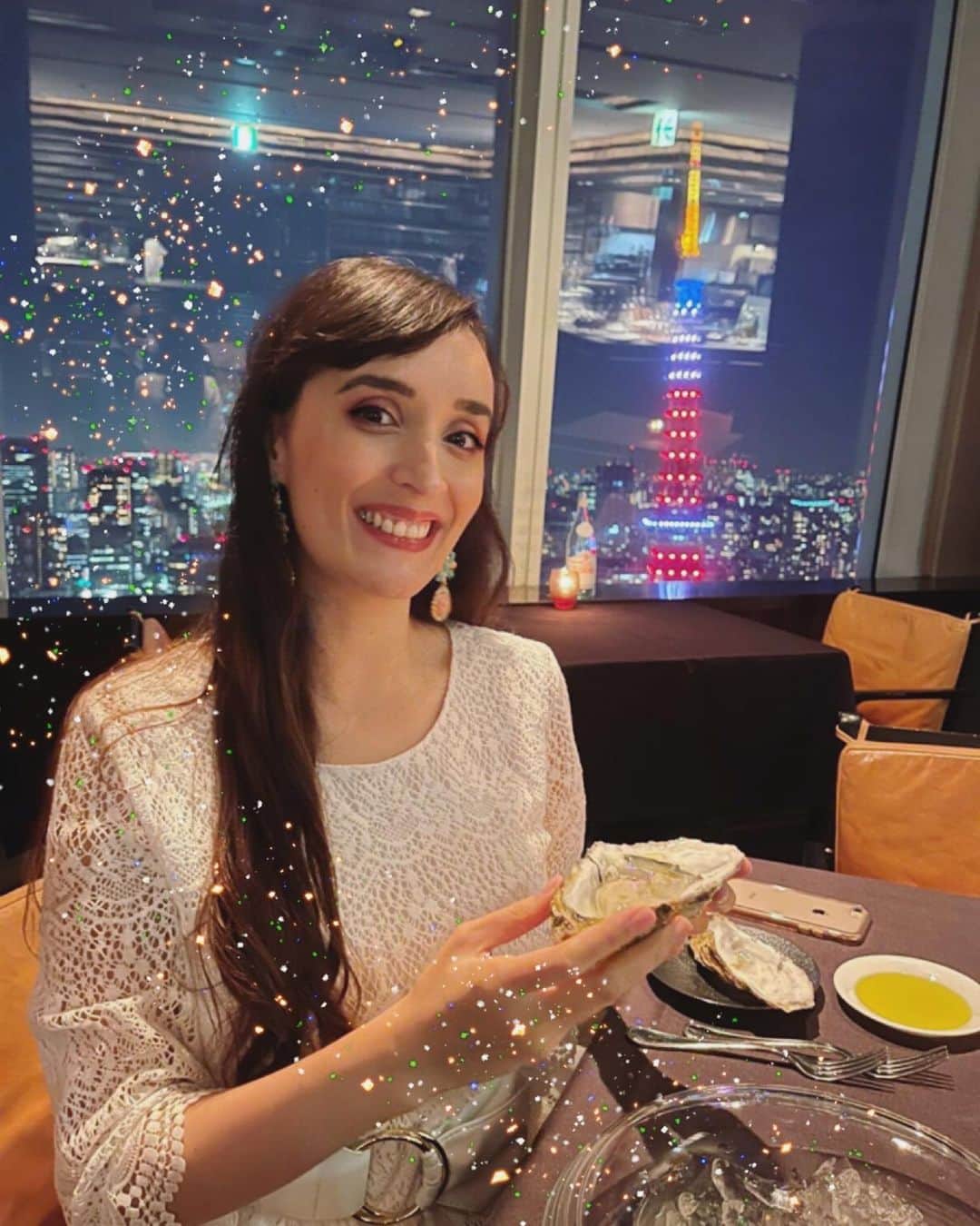 Jade Furutaのインスタグラム：「Thank you for all the warm birthday wishes earlier this month🥰🎉 33 shall be my luckiest number now💫 the age of Jesus!  This year I wish for much love in my life, in all forms💕 🏝As many of you saw on my stories, I went on an spontaneous trip to Okinawa, which ended up lasting 18 days.  I’m very grateful for the fun memories, the people I met, and the warmest December days ever👙25C at the beach on my b-day yay!☀️🙏🏼 Thank you God, Jesus and of course, myself, fort getting where I am today❤️ #iloveoysters #tokyofoodie #レストランレビュー  . . . . . . . #tokyoitalianrestaurant #インフルエンサー #外国人モデル東京 #インスタグラマーズジャパン」
