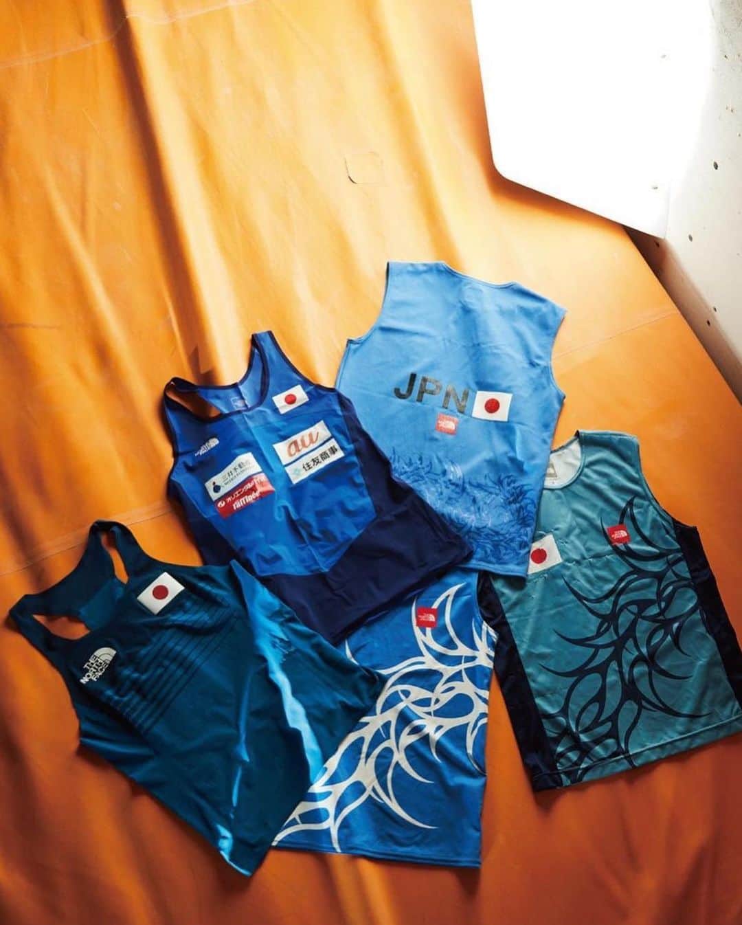 野口啓代さんのインスタグラム写真 - (野口啓代Instagram)「Extreme year 2021. Tokyo olympic and my retirement.  It was definitely the culmination of my life. In the first, I appreciate myself who's been working so hard and all people supported me✨  And for more than anything, I am so glad to have Tokyo2020 to be held in such a difficult circumstances.  I really love climbing and many loving people assisted me and gave me a lot of power. Thank you so much for all happy time❤️  I wish to spend happy time next year again. Good luck for the coming year☺️🌿  激動の2021年。 東京五輪、そして現役を引退。  間違いなく私のこれまでの人生の集大成となる年でした。まず思い浮ぶのは、ここまで頑張り続けてこれた自分自身、そして支え続けてくださった方々への感謝✨  そしてなにより、この状況下で東京五輪を開催してくださったことへの感謝です。  だいすきなクライミングを、だいすきな人たちに支えられて、だいすきな人たちに応援してもらえて、本当に幸せな時間をありがとうございました❤️  来年は新たな目標に向かって。 みなさまも良い年をお迎えください☺️🌿  good bye #2021  welcome #2022  ——————————————————————————— @au_official @thenorthfacejp @raffinee_orientalbio #三井不動産 @cowsoapcp #zeta @nishikawa_co.ltd  @goldwin_jp @lasportivajp @petzl_official  @newhale_japan @frictionlabs」12月31日 23時29分 - noguchi_akiyo