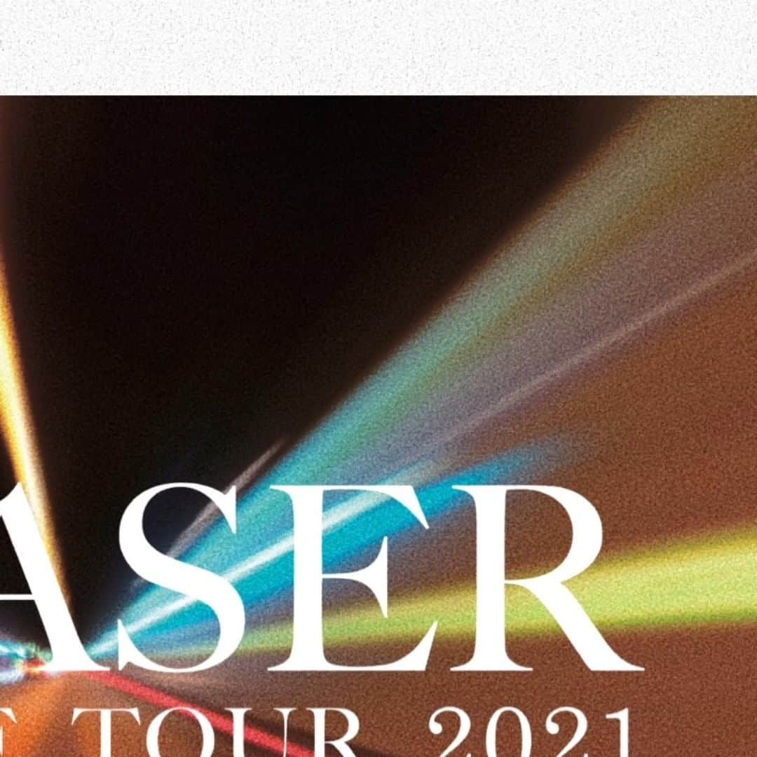 OWVオフィシャルのインスタグラム：「OWV LIVE TOUR 2021 -CHASER- 2021.11.7 OSAKA  #OWV #OWV_CHASERTOUR #SpecialThanks_QWV #Thankyou_2021」