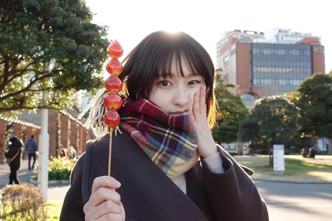 塩見珠希のインスタグラム：「2021年、今年もありがとうございました。！ ちょこちょこ気にしてくださる方がいるからたまには写真あげようという気になります。 来年もお見守りください！よろしくお願いします🙇🏻‍♀️💓」