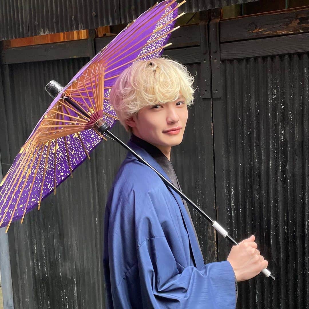 日之出莉久のインスタグラム：「ㅤㅤㅤㅤㅤㅤㅤㅤㅤㅤㅤㅤㅤ 新年開けましておめでとうございます‼️🎊 今年は1人でも多くの人を笑顔にできる存在になれるように超絶スマイルで駆け抜けます！ 今年もよろしくお願いします☀️」