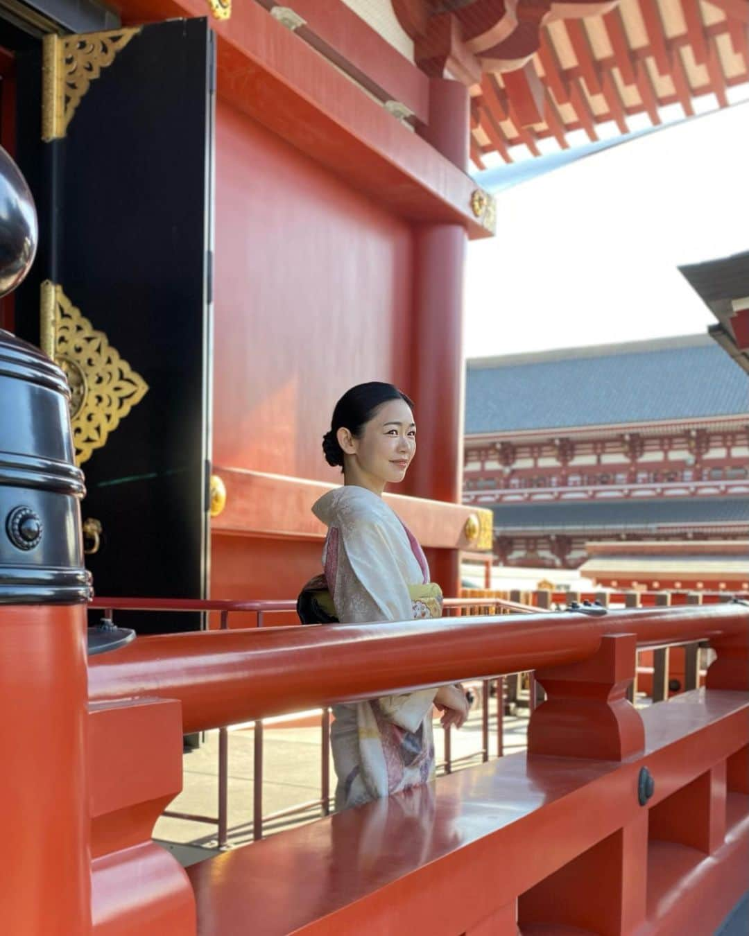 西川可奈子さんのインスタグラム写真 - (西川可奈子Instagram)「2022年となりました✨🎍❗️  喪中のため、おめでたい言葉は控えめにさせていただきますが  感謝を込めて みなさまが平和で穏やかで幸せな一年になることを願っております。  2022年度もどうぞ宜しくお願い致します。  西川可奈子  #お正月　 #元旦 #2022年 #お着物」1月1日 0時13分 - kanako_1105