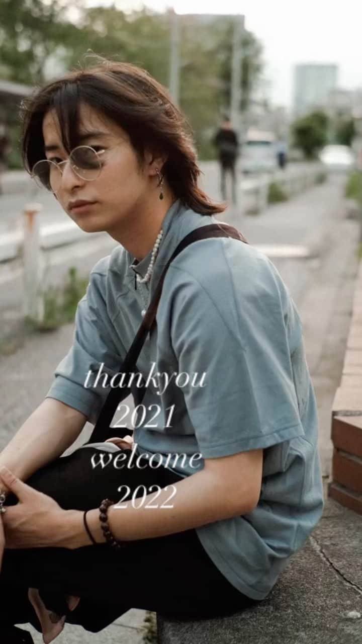 上野一稀のインスタグラム：「・ あけましておめでとう🌅 happy new year!! ・ ・ 2021年ありがとうございました！ 僕にとって今年も素敵な年になりました！ 僕を支えてくれる皆さんには本当に感謝しております！ 2022年もサイコーに素敵な年にしていきます！ ・ 皆さんの目に見える仕事を沢山していけるよう頑張ります！ 2022年もみんな宜しくです😆👍 ・ ・ ・ ・ ・ ・ ・ ・ ・ ・ ・ ・ ・ ・ ・ ・ ・ ・ ・ ・ ・ #happynewyear #happynewyear2022 #あけましておめでとう #」