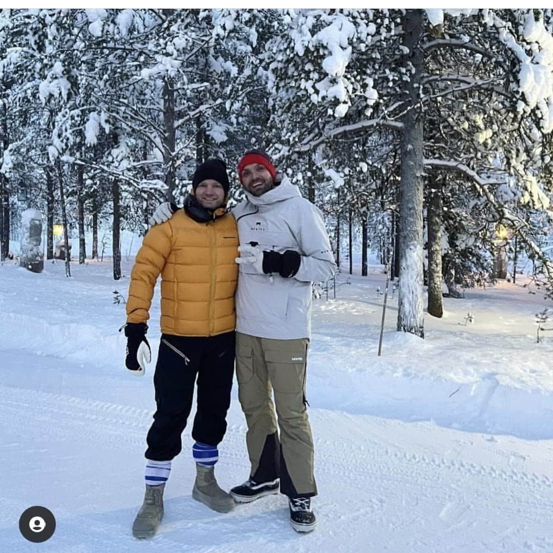 ヨス・ホーイフェルトさんのインスタグラム写真 - (ヨス・ホーイフェルトInstagram)「@bashooiveld #lapland #nye」1月1日 0時53分 - joshooiveld