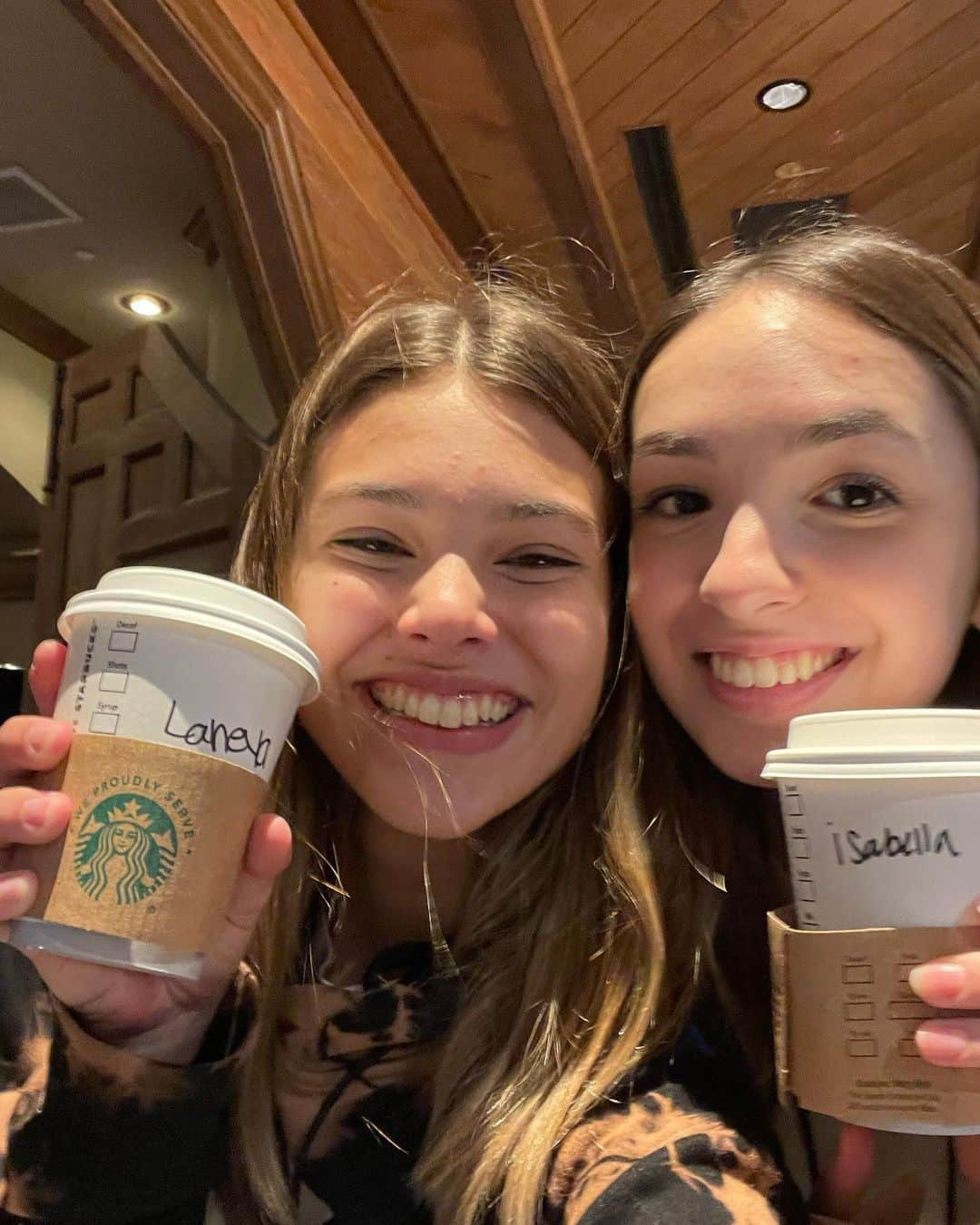 Laneya Graceさんのインスタグラム写真 - (Laneya GraceInstagram)「pt 2 thank you to everyone in my life who made this year so incredible #nye」1月1日 10時50分 - official_laneya_grace