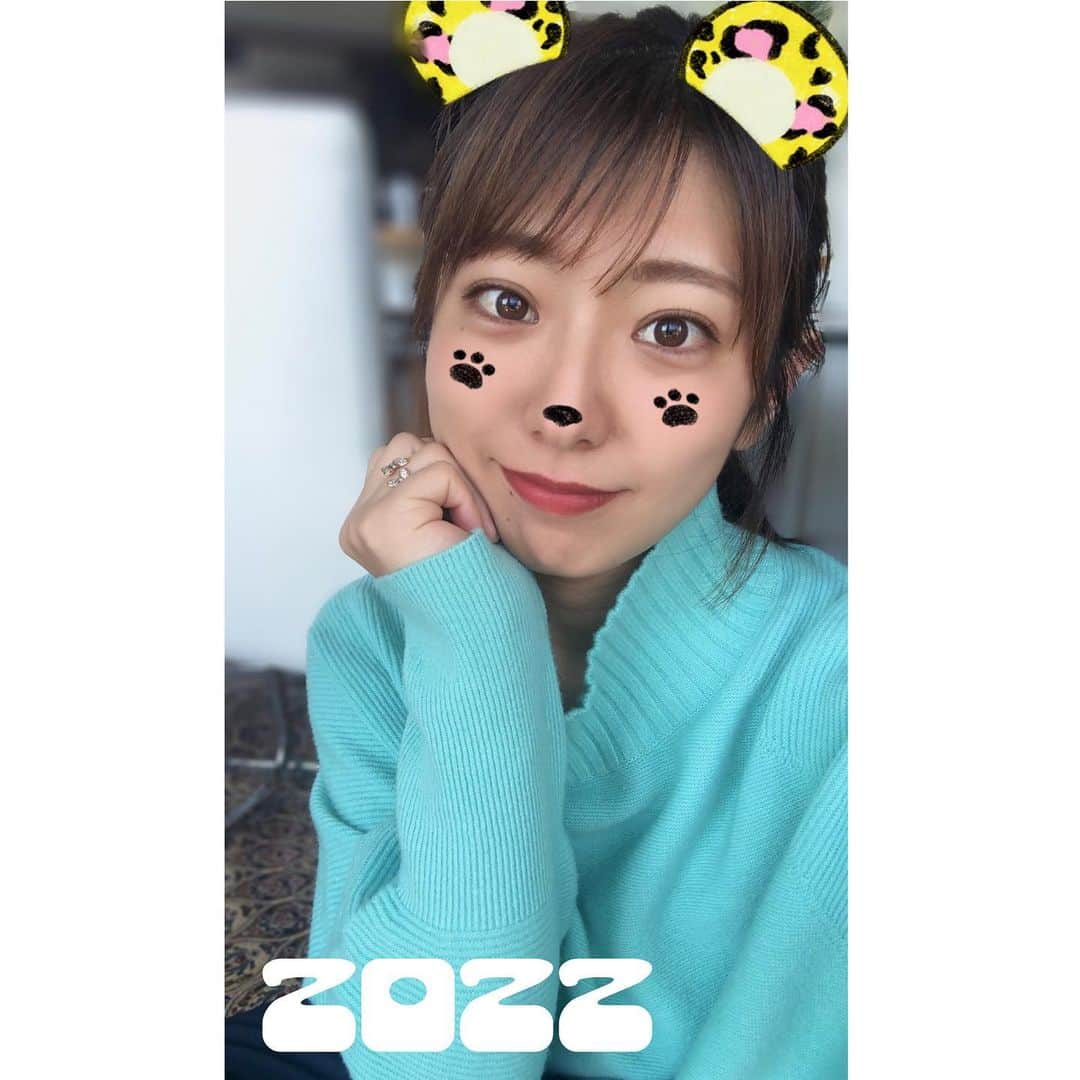 のインスタグラム：「🐯 . あけましておめでとうございます😊 今年も宜しくお願いします💗 . #2022 #謹賀新年 #寅年」